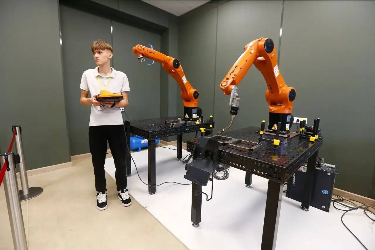 КубанскиеВести.Ру - Вениамин Кондратьев: В этом году откроем еще 3 образовательных кластера в рамках «Профессионалитета»