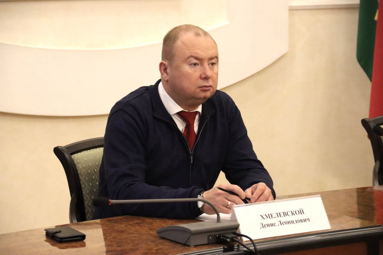 КубанскиеВести.Ру - Депутат Хмелевской потребовал проверить участие краснодарских моделей в деле Эпштейна